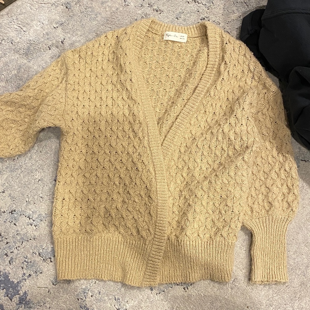 Cozy RYLEE & CRU Tan Knit Sweater - Picture 2 of 3